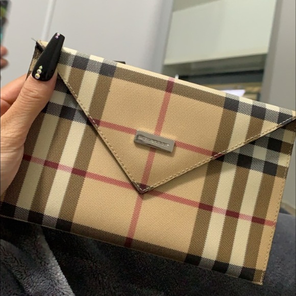 Burberry Handbags - Burberry Envelope Clutch or Wallet